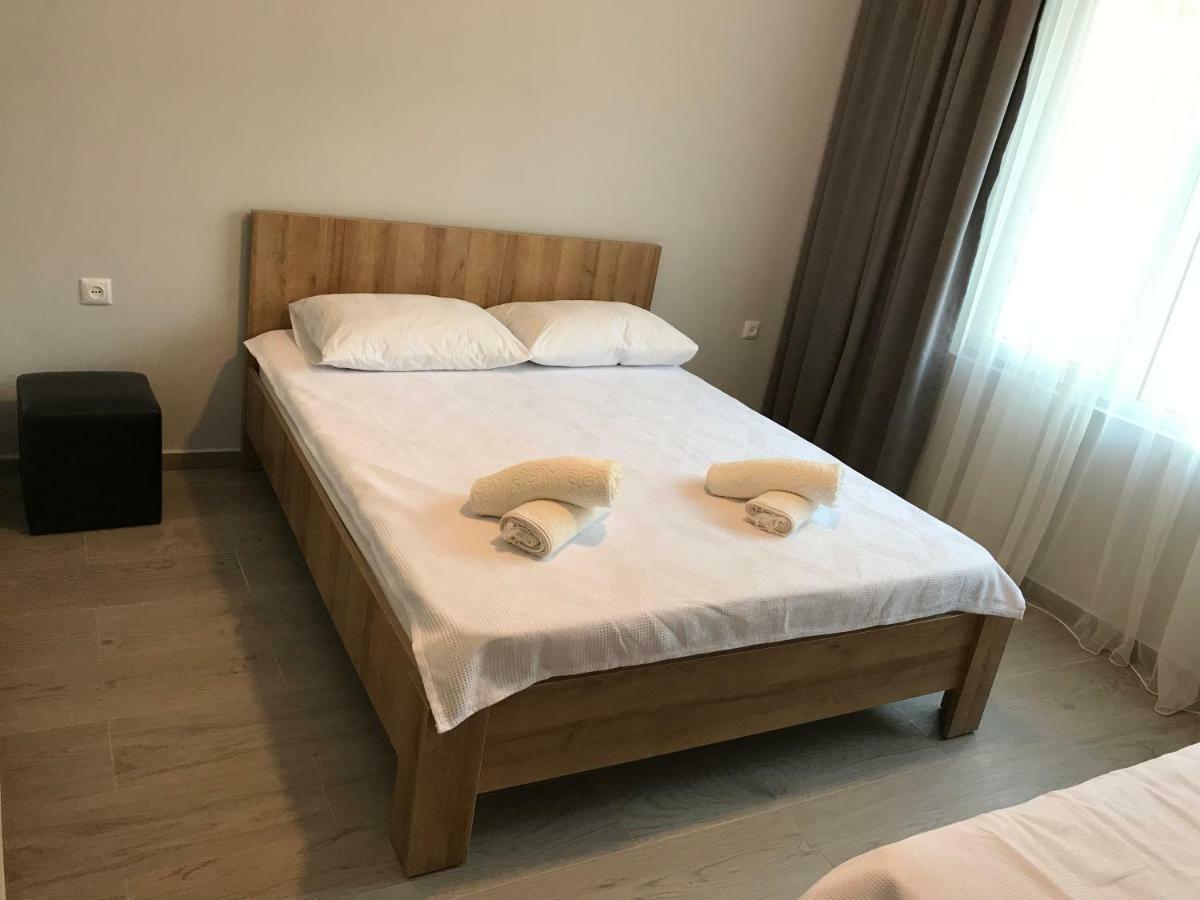 Hotel Charli 高尼奥 外观 照片