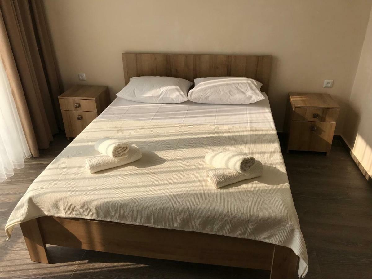 Hotel Charli 高尼奥 外观 照片