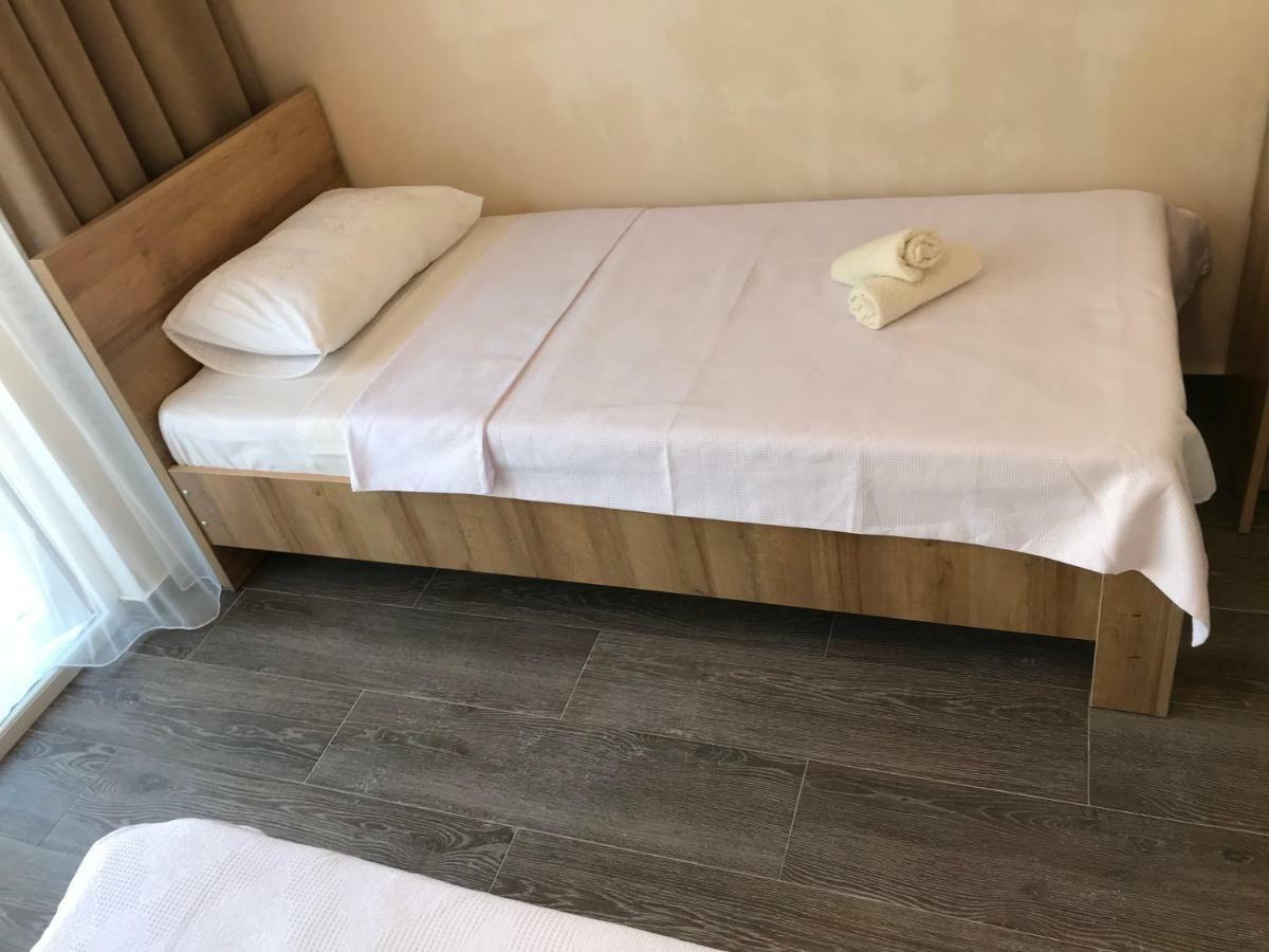 Hotel Charli 高尼奥 外观 照片
